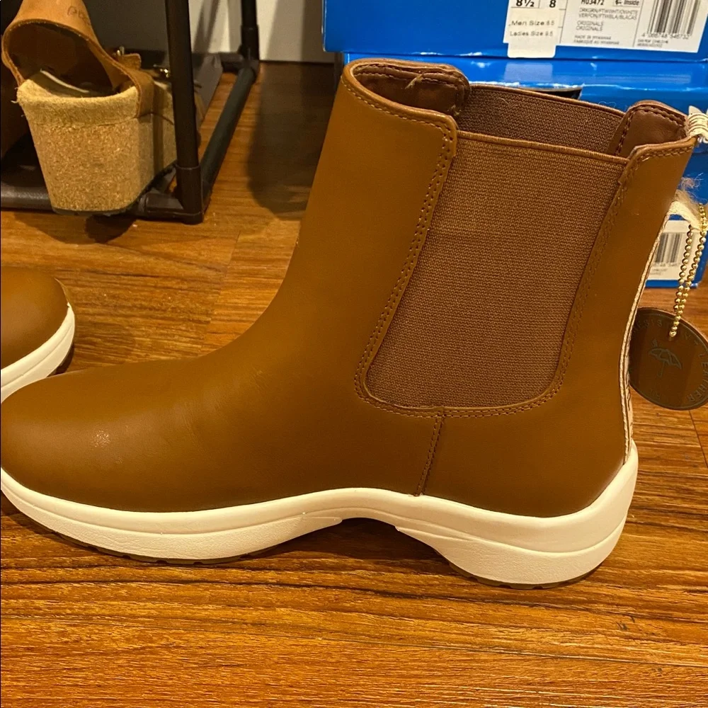Ralph Lauren NEW rylee water resistant leather‎ sneaker Chelsea Boots size 7.5